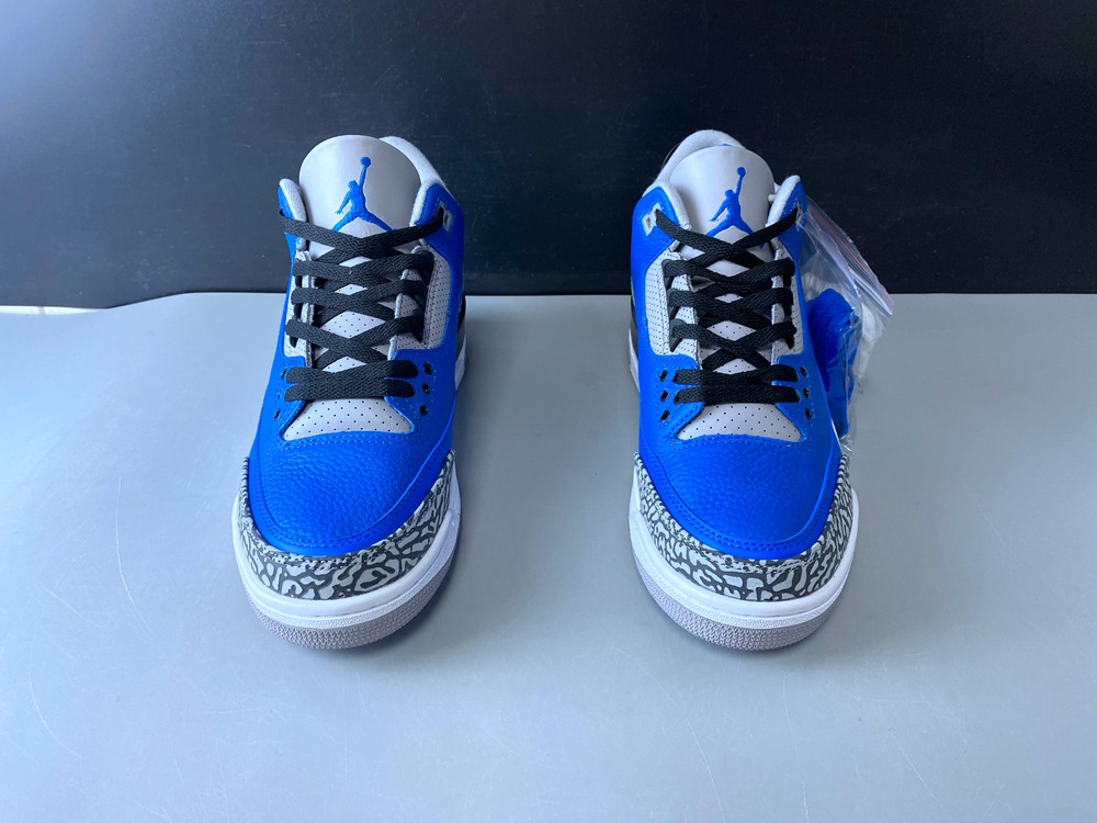 Air Jordan 3 Varsity Royal CT8532-400